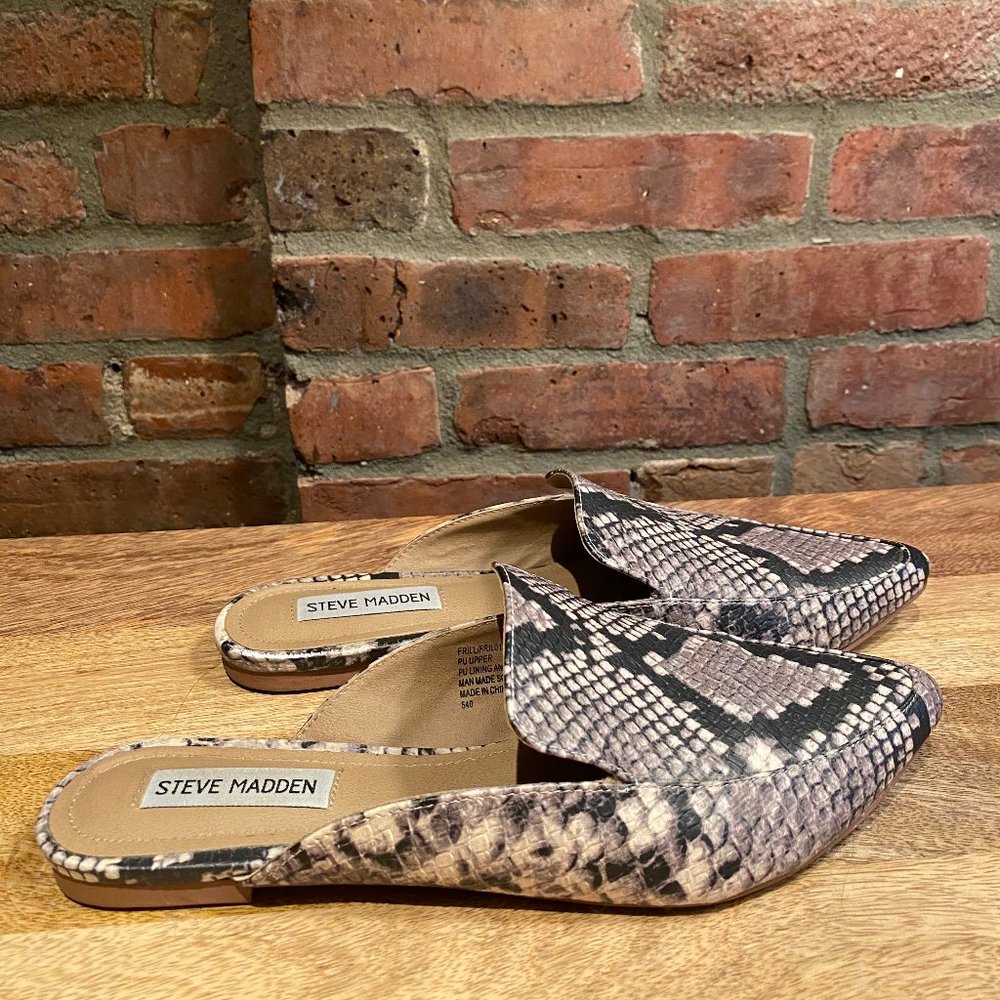 Steve Madden snake skin loafers